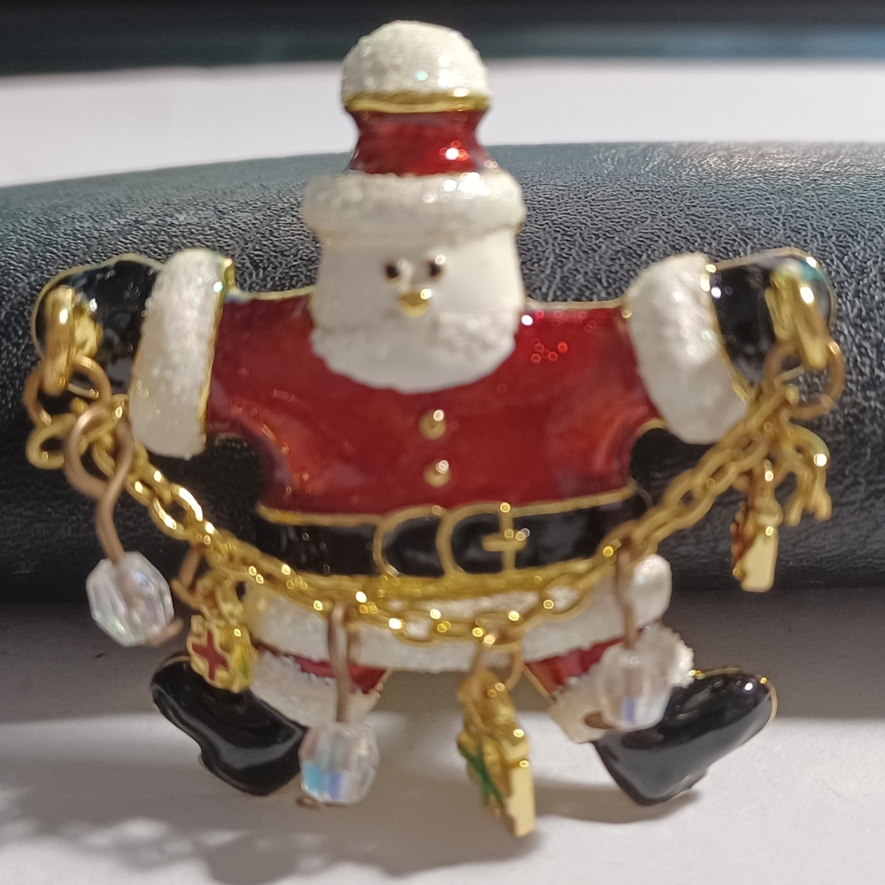 Christmas holiday Santa brooches pin with chain charms
